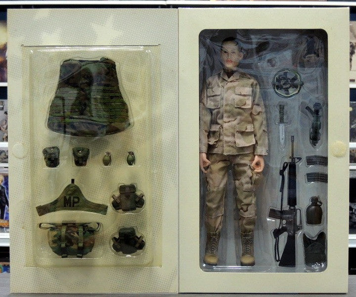 Dragon 12" 1/6 Military Police 101st Airborne Division Najaf Jennifer Action Figure - Lavits Figure
 - 2