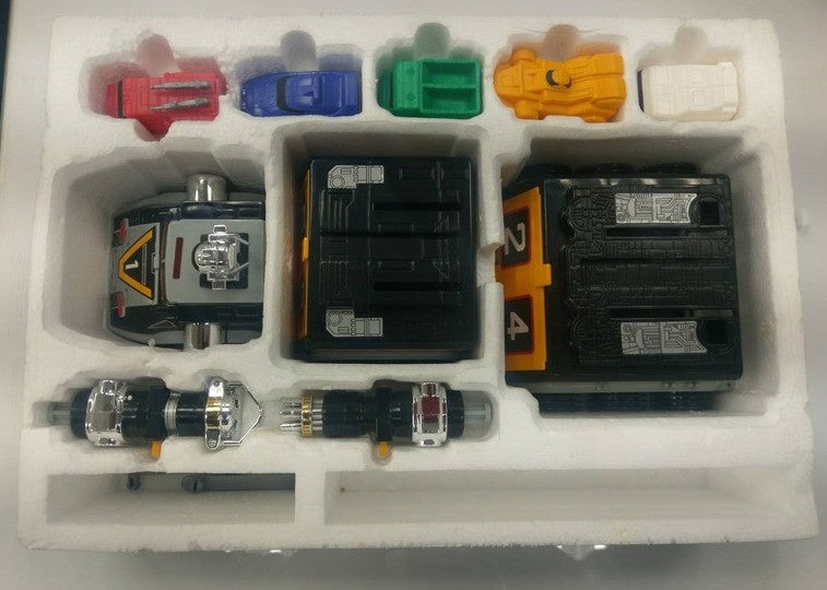 Bandai Power Rangers Turbo Carranger Megazord Victrailer Artillatron Action Figure