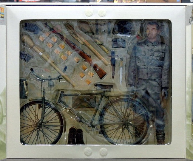 Dragon 12" 1/6 WWII Sibret 1944 Bicycle Trooper Kampfgruppe Kunkel 26 Vorausabteilung Volksgrenadier Jupp Bauer Action Figure - Lavits Figure
- 2