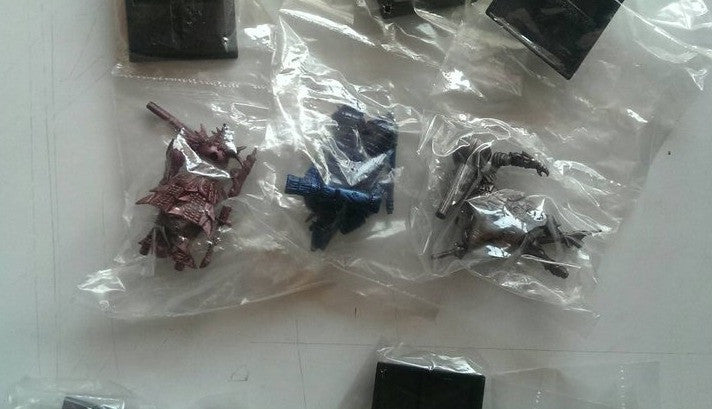 Bandai Monster Hunter Gashapon 8+3 Secret 11 Figure Set - Lavits Figure
- 2