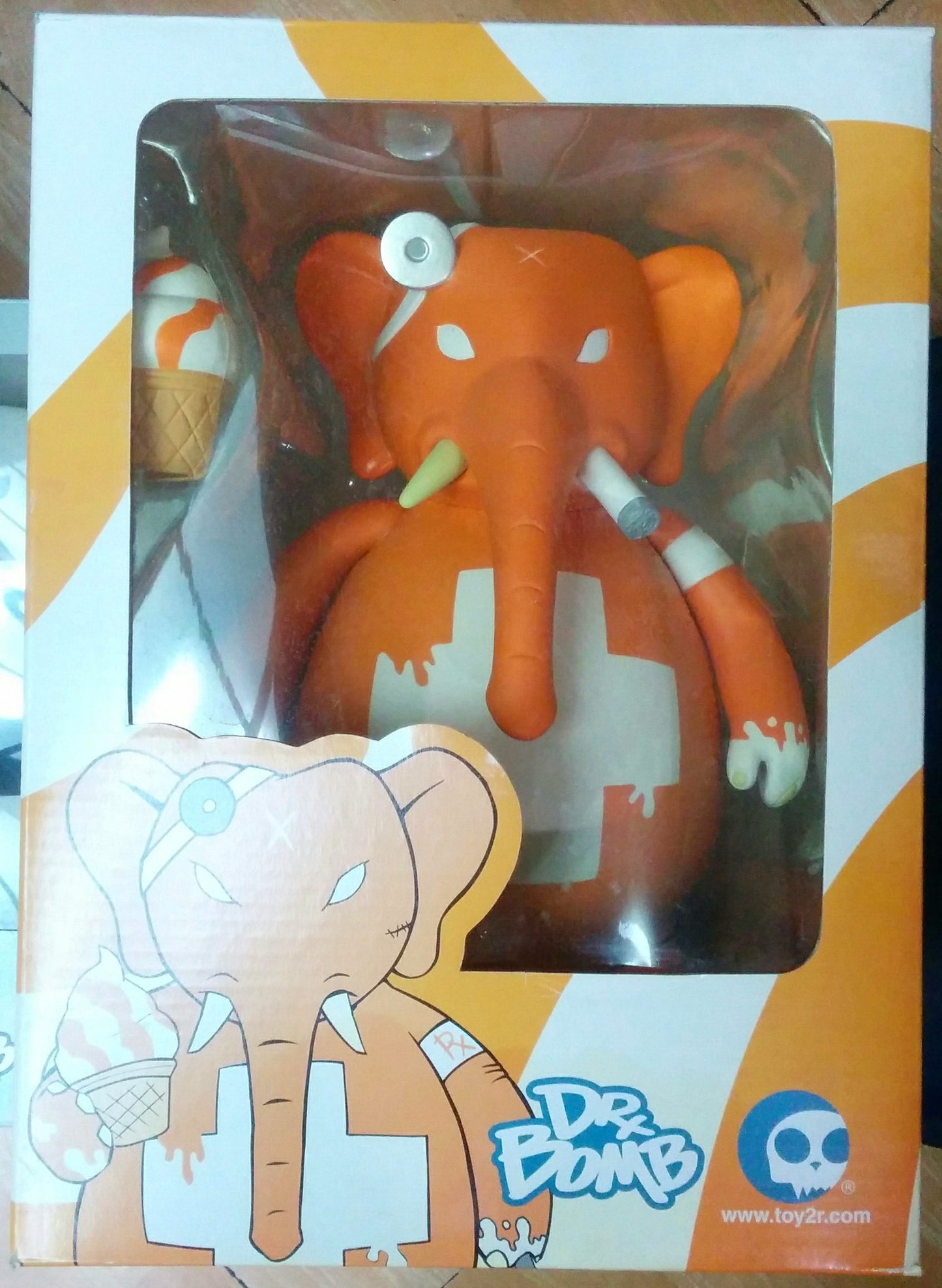 Toy2R Frank Kozik Dr. Bomb Vanilla Swirl Orange Ver 10" Vinyl Figure - Lavits Figure
 - 2