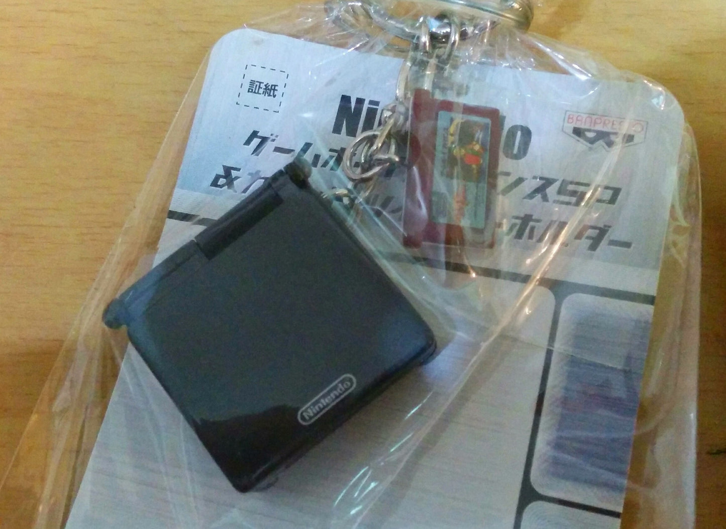 Banpresto 2004 Nintendo GBA Game Boy Advance SP & Cassette Official Keychain 5 Mini Console Figure Set - Lavits Figure
- 2