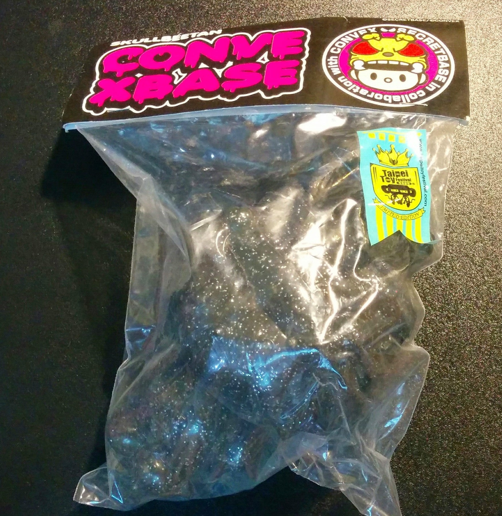 Secret Base 2009 Convex Skullbeetan Clear Black Ver 5" Vinyl Figure - Lavits Figure