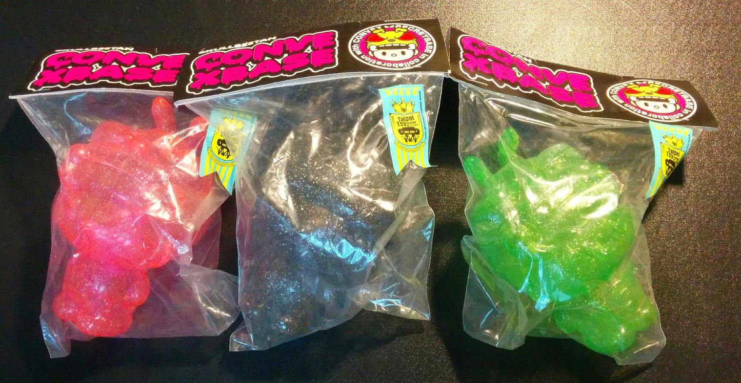Secret Base 2009 Convex Skullbeetan Clear Green Pink Black Ver 5" 3 Vinyl Figure Set - Lavits Figure
- 2