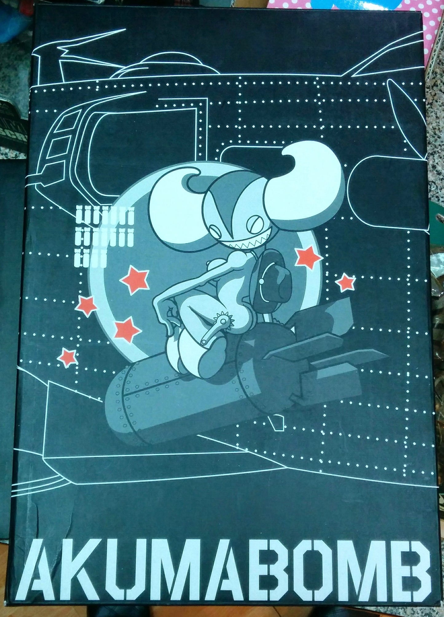 Kidrobot 2007 Huck Gee Akuma Bomb Danger Ver 10" Vinyl Figure - Lavits Figure
- 2