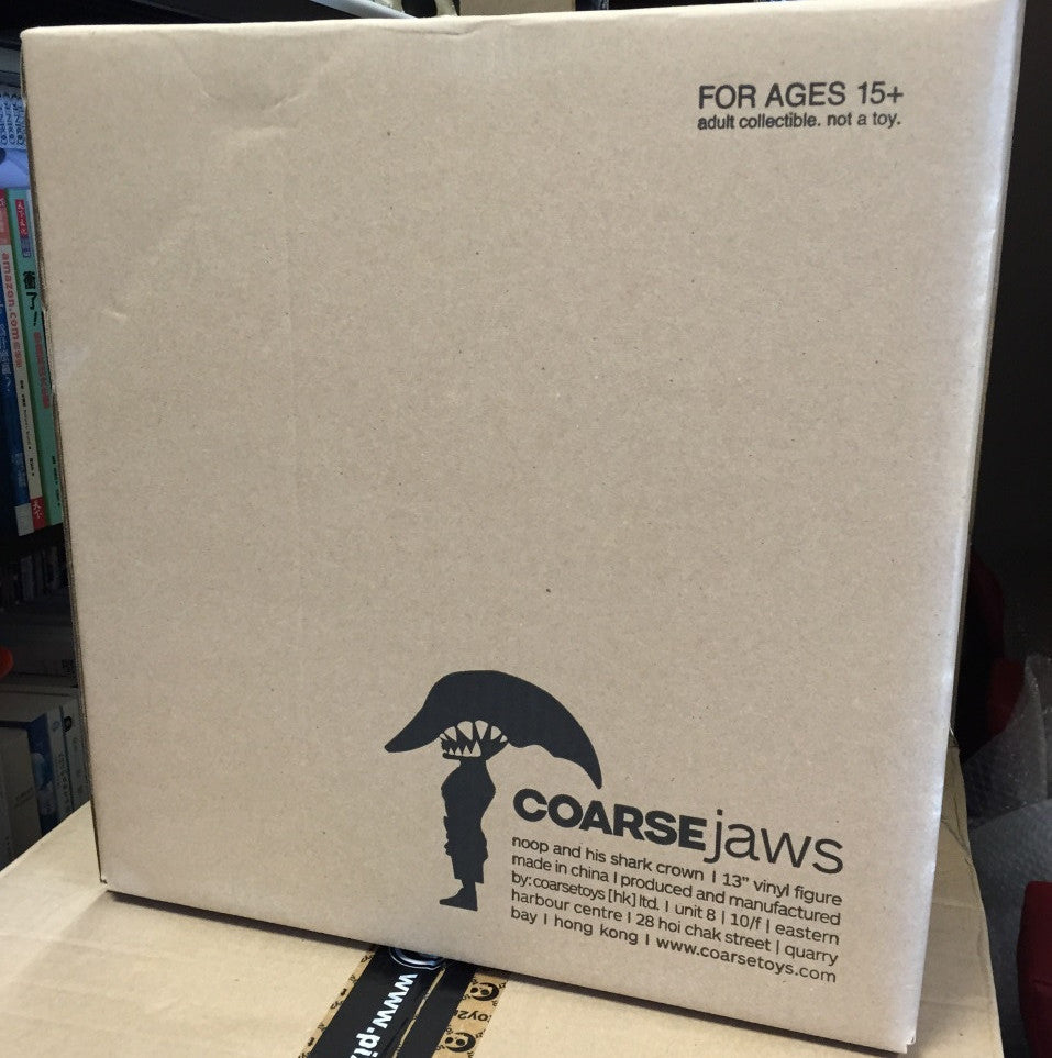 Coarsetoys Mark Landwehr Jaws Pain Signature Monochrome Ver. 13" Vinyl Figure - Lavits Figure
- 3