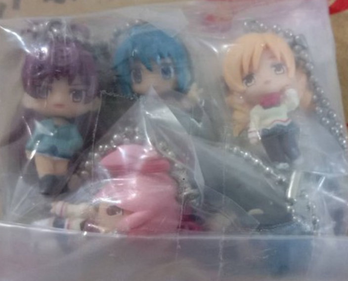 Takara Tomy Puella Magi Maho Shojo Madoka Magica Gashapon 5 Strap Figure Set