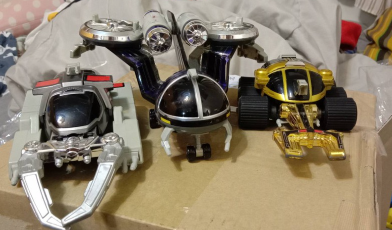 Bandai 1996 B-Fighter Kabuto Beetle Borgs Vehicle Trading Figure Used