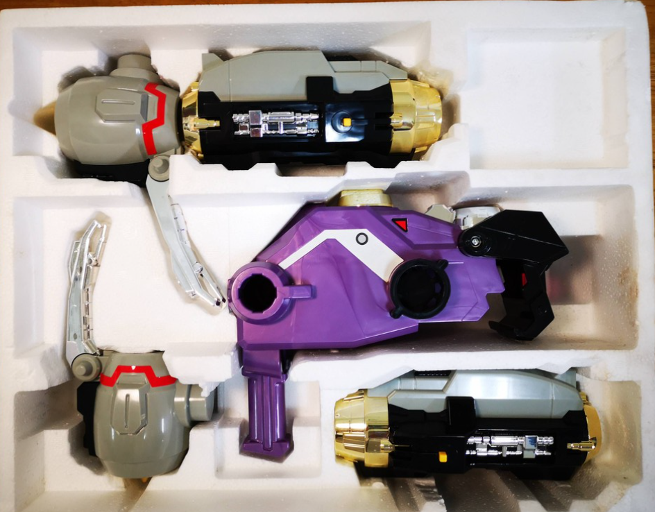 Bandai Toei Metal Hero Series Tokusou Robot Janperson DX Weapon Robot Action Figure
