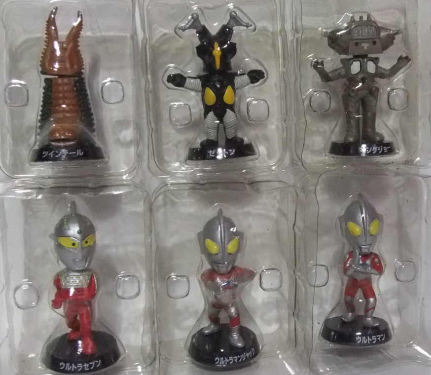 Run'A Toyfull Ultraman Bubble Head 6 Trading Figure Set