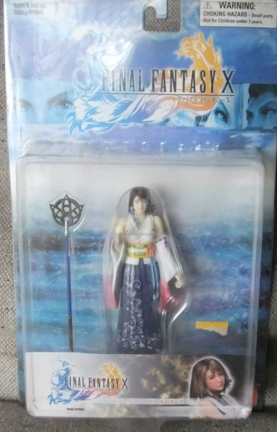 Bandai Square Enix Final Fantasy 10 X Yuna Trading Figure