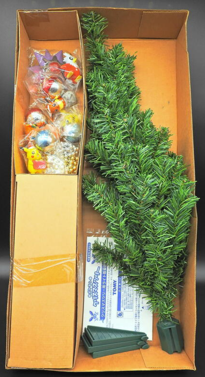 Tomy 2000 Pokemon Pocket Monster 23" Christmas Xmas Tree Figure
