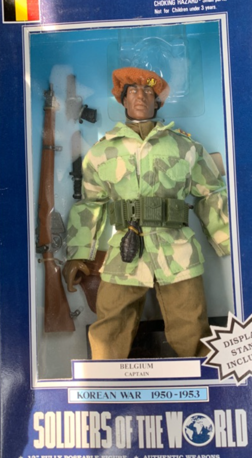 Soldiers of the outlet world action figures
