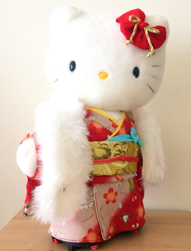 Sanrio 2001 Hello Kitty Vivitix Girls Kimono 18" Plush Doll Figure
