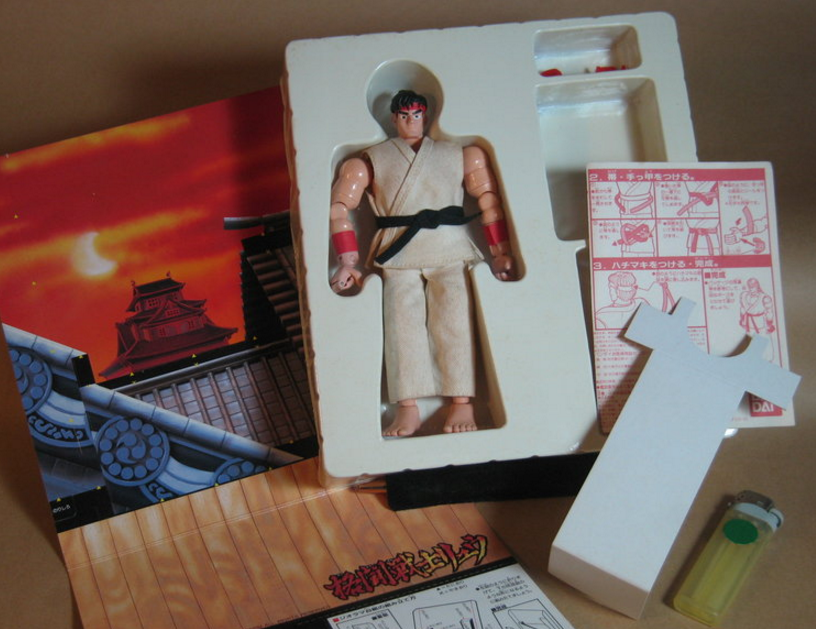 Bandai 1993 Capcom Street Fighter II The World Warrior Ryu 7" Action Figure Set Used - Lavits Figure
- 2