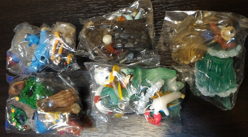 Yujin Disney Characters Capsule World Cinemagic Paradise Secondo 5 Mini Figure Set - Lavits Figure
- 2