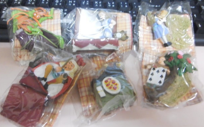 Furuta Alice In Wonderland Dollland 14 Trading Collection Figure Set - Lavits Figure
- 2