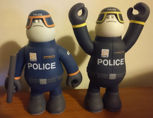 Amos Toys 2008 James Jarvis World Of Pain Police Yellow & Orange Ver Vinyl Figure Used - Lavits Figure