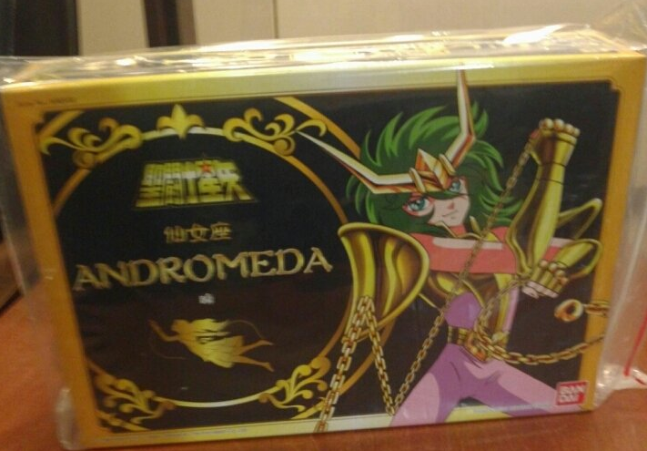 Bandai Saint Seiya Myth Gold Andromeda Shun H.K. Vintage Ver Plastic Action Figure - Lavits Figure
- 2
