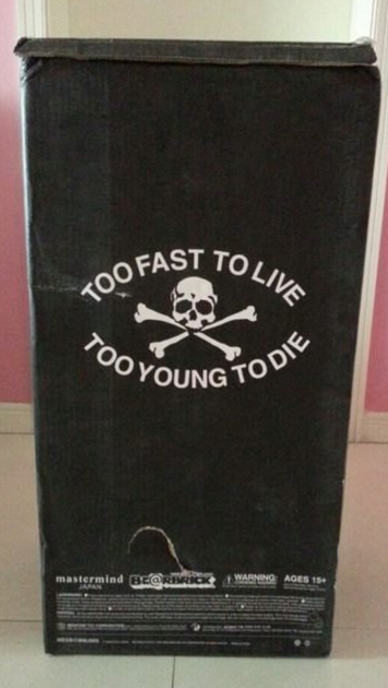 Medicom Toy 2006 Be@rbrick 1000% Mastermind Japan Ver 29" Vinyl Figure - Lavits Figure
- 2