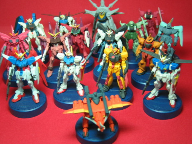 Pepsi 2006 Gundam Seed Destiny Bottle Cap 24 Mini Trading Figure Set Used - Lavits Figure
- 2