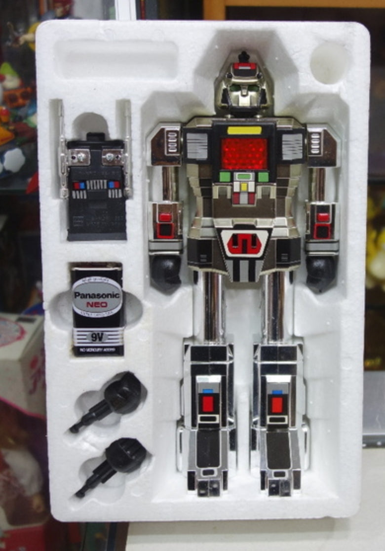 Bandai Metal Hero Series Kyojuu Tokusou Juspion Daileon Action Figure Used