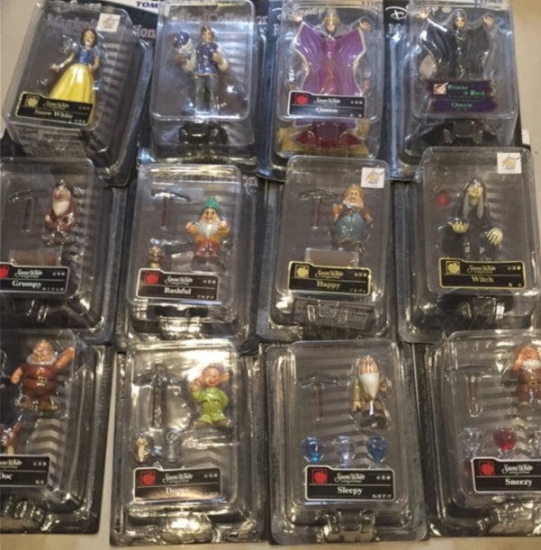 Tomy Disney Magical Collection Snow White And The Seven Dwarfs 12 Trading Figure Set