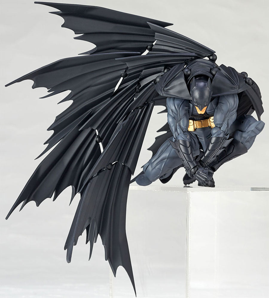 Kaiyodo Revoltech Amazing Yamaguchi 009 Batman Action Figure