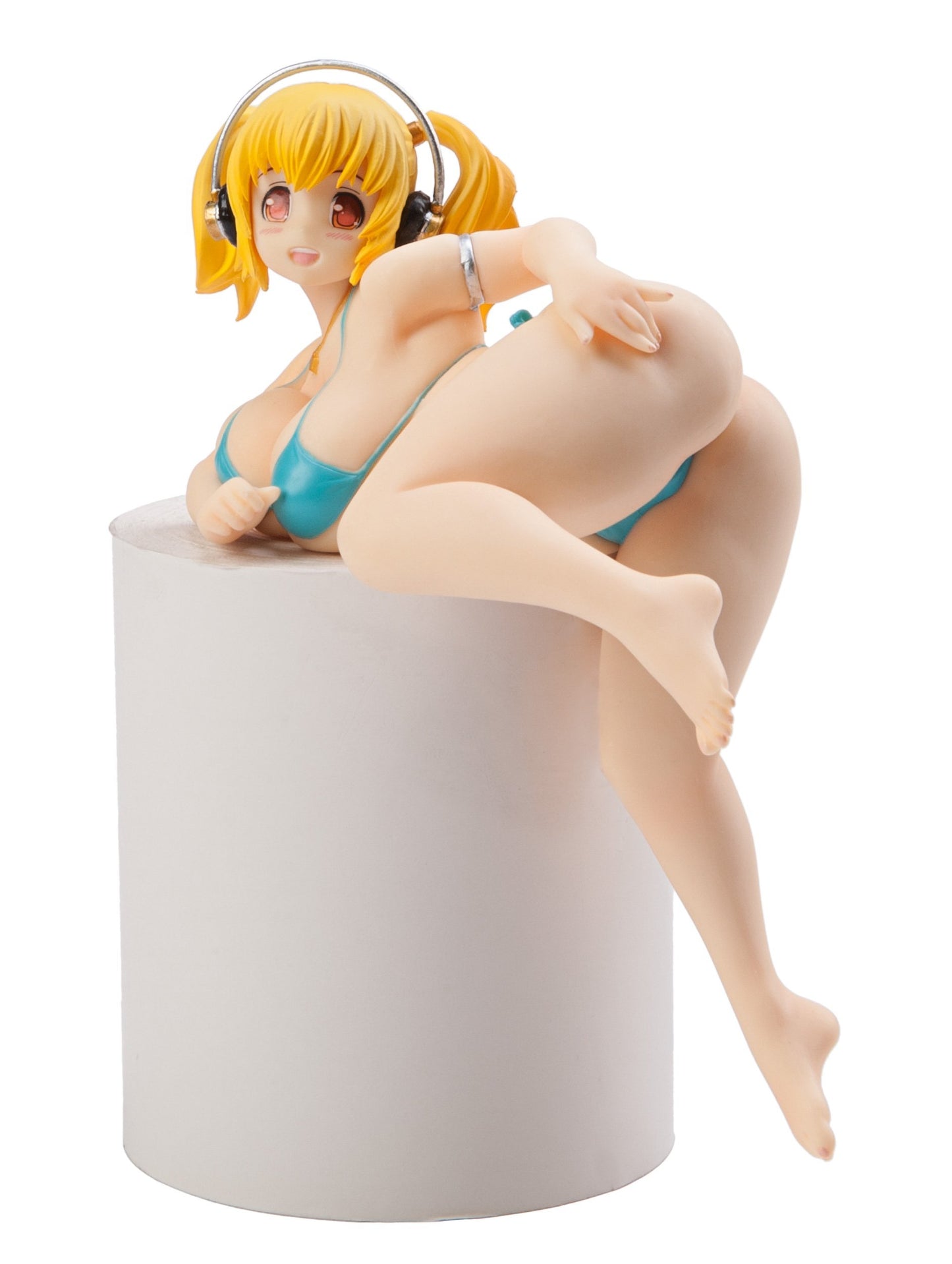 Furyu Nitro Super Sonic Super Pochaco Noodle Stopper Blue Swimsuit Bikini ver Pvc Figure