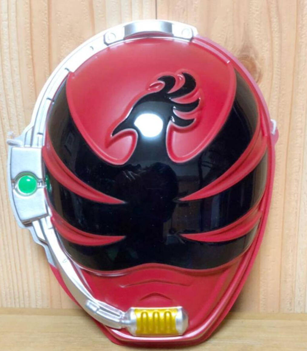 Toei Official 2017 Power Rangers Uchu Sentai Kyuranger Red Fighter Plastic Mask Figure Cosplay