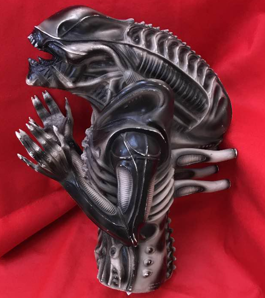 Medicom Toy Super Real Hand Puppet No 1 Alien Trading Figure
