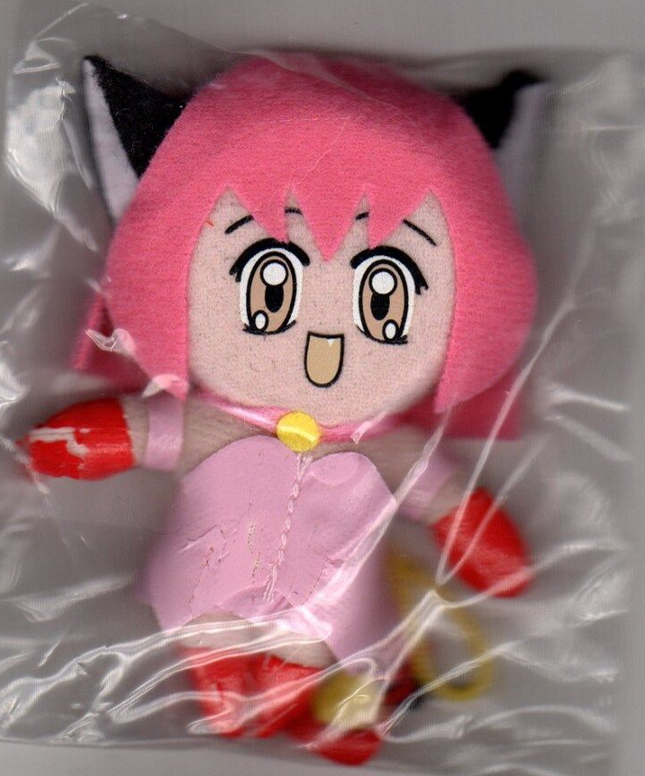 Kodansha Tokyo Mew Mew Ichigo Momomiya Mini Plush Doll Figure