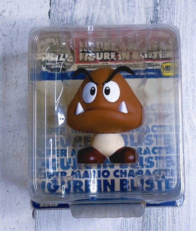 Banpresto Nintendo Super Mario Bros Characters in Blister Part 1 Goomba Vinyl Figure