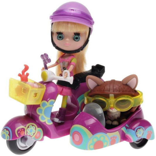 Hasbro Littlest Pet Shop Blythe Scooter Action Figure Set