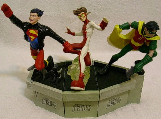DC Direct Young Justice Superboy Impulse Robin Teen Titans Paquet Statue Figure Set