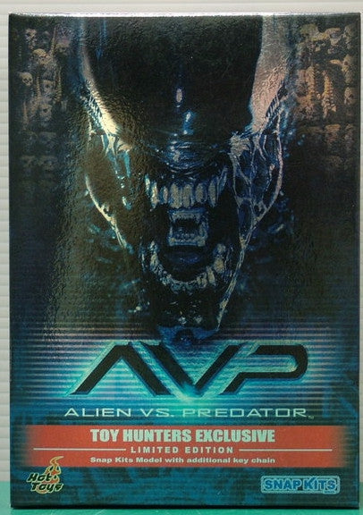 Hot Toys Alien vs Predator Toy Hunters Snap Kits Exclusive Limited Edition Action Key Chain Figure