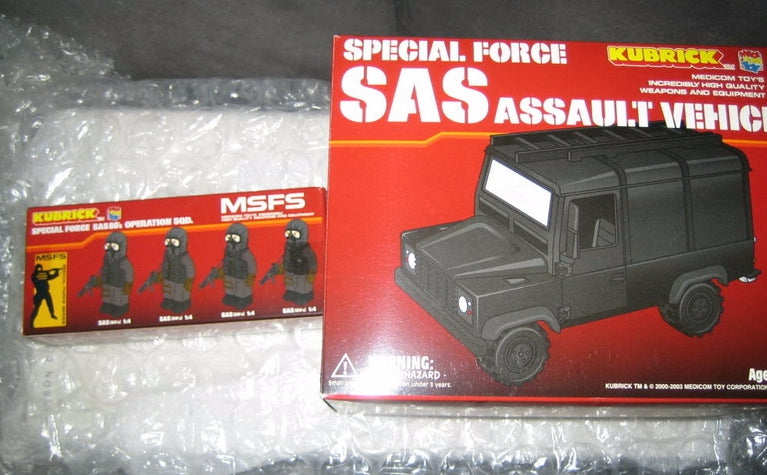 Medicom Toy Kubrick 100% Special Force SAS Assault Vehicle Action Figure Set