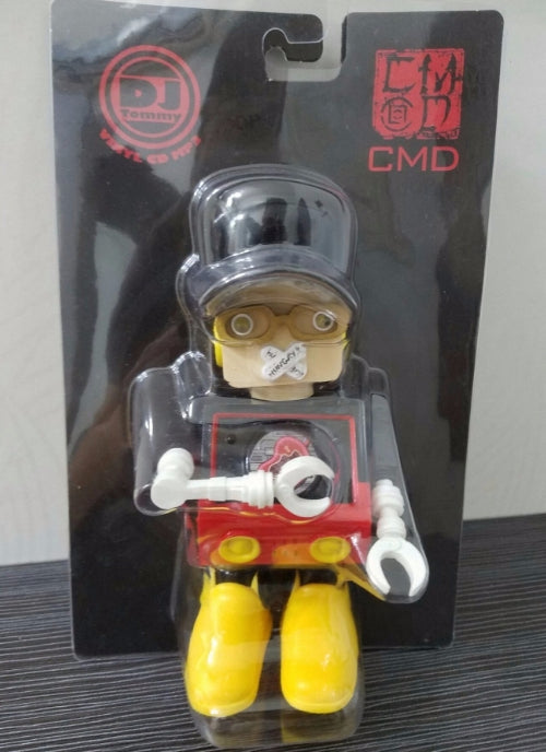 Clot DJ Tommy Remix Vinyl CD MP3 USB Robot Figure