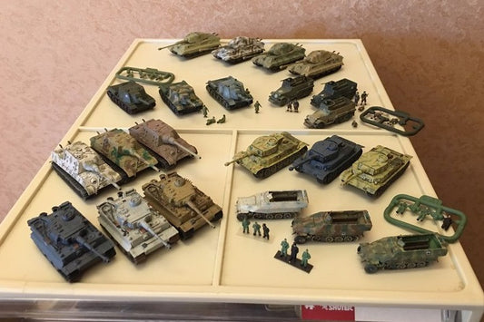 Takara 1/144 WTM World Tank Museum Panzer Tales Series 05 22 Figure Set Used