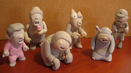 Sony Creative Products 2003 Derrick Hodgson Creatures of Mass Mania 6 3" Vinyl Figure Set Used - Lavits Figure
 - 1