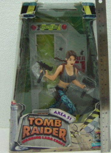 Playmates Tomb Raider Lara Croft Area 51 9" Display Dioramas Trading Figure