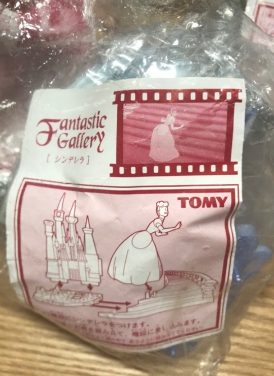 Tomy Disney Fantastic Gallery Part 2 Cinderella Ver Trading Figure