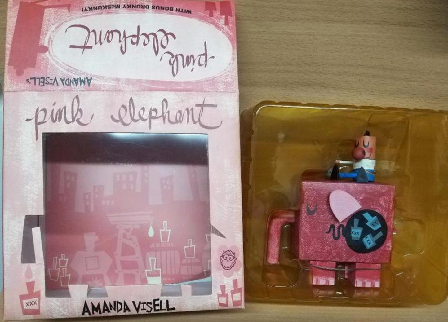 Amanda Visell 2007 Munky King Pink Elephant Pink ver 6" Vinyl Figure