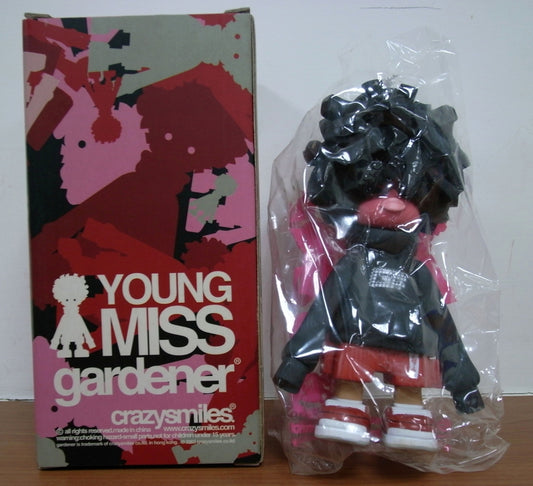 Crazysmiles Michael Lau Gardener Young Miss 038 6" Vinyl Figure