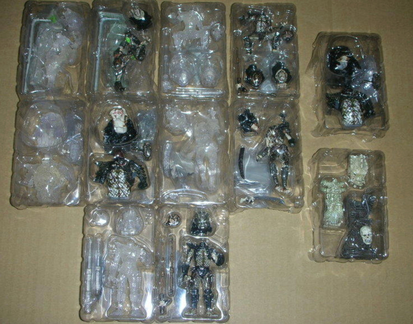 Kotobukiya One Coin Collection Predator 2 5+5+2 Secret 12 Trading Figure Set