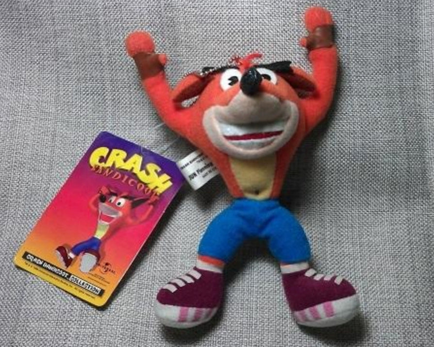 TM&UIS 1999 Crash Bandicoot 6" Strap Plush Doll Figure