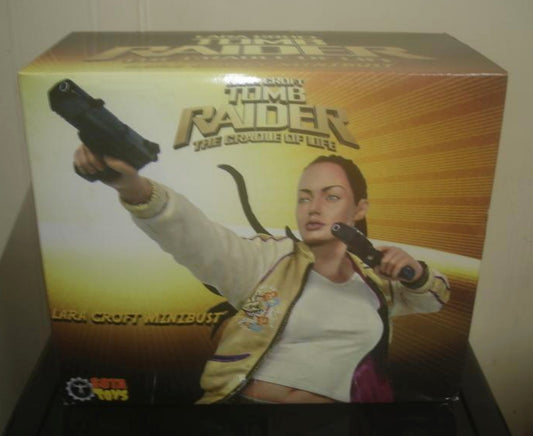 Sota Toys Tomb Raider Lara Croft The Cradle of Life Mini Bust Cold Cast Statue Figure