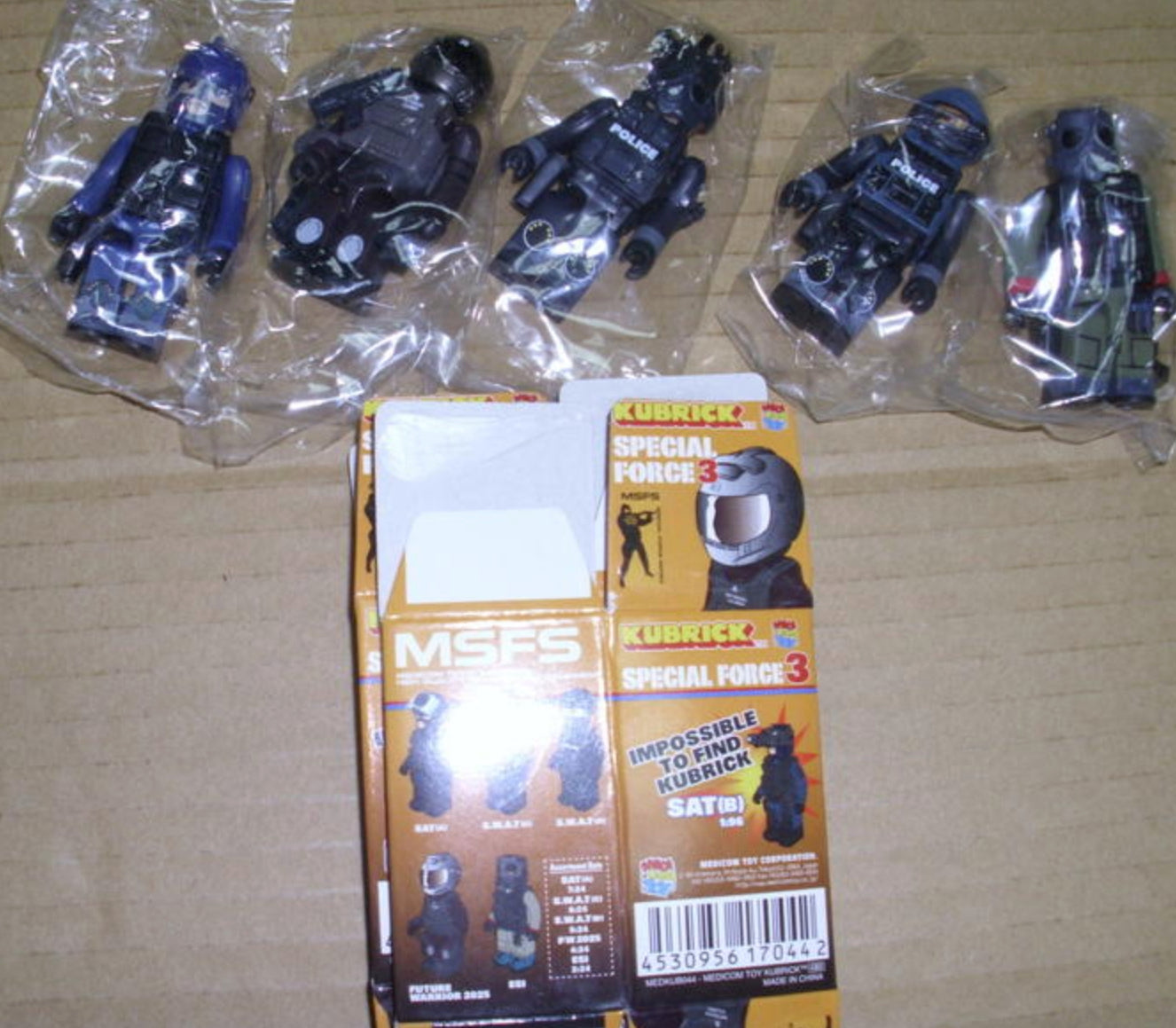 Medicom Toy Kubrick 100% MSFS Special Force 3 5 Action Figure Set