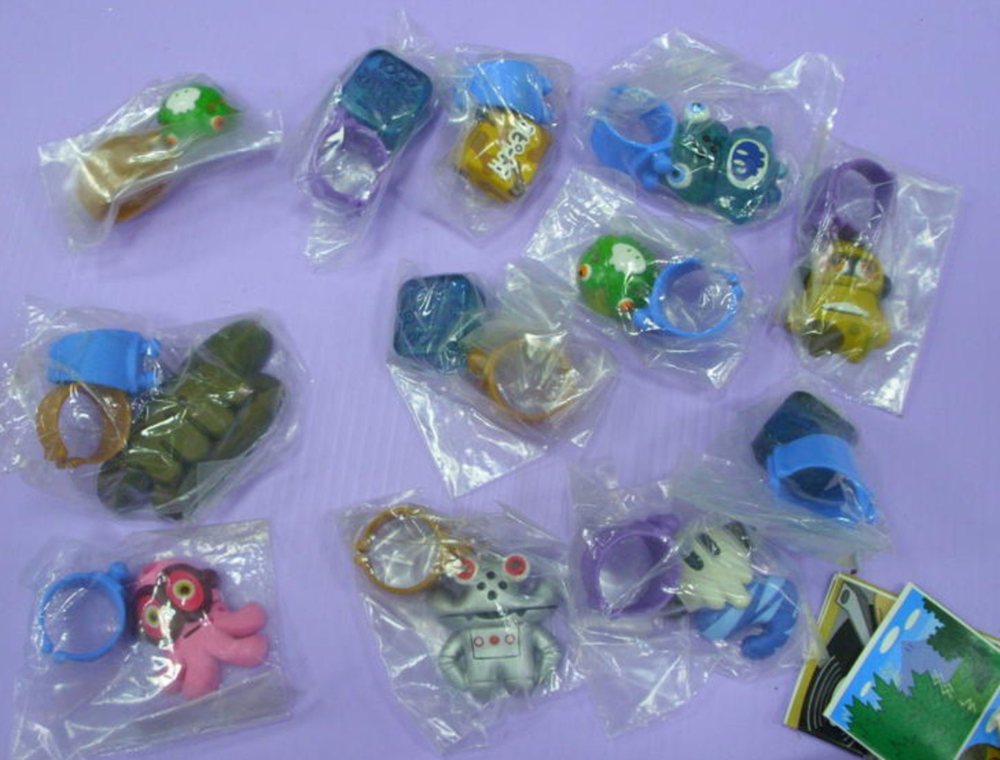 Pete Fowler World of Monsterism Gashapon Monster Ring 12 Figure Set