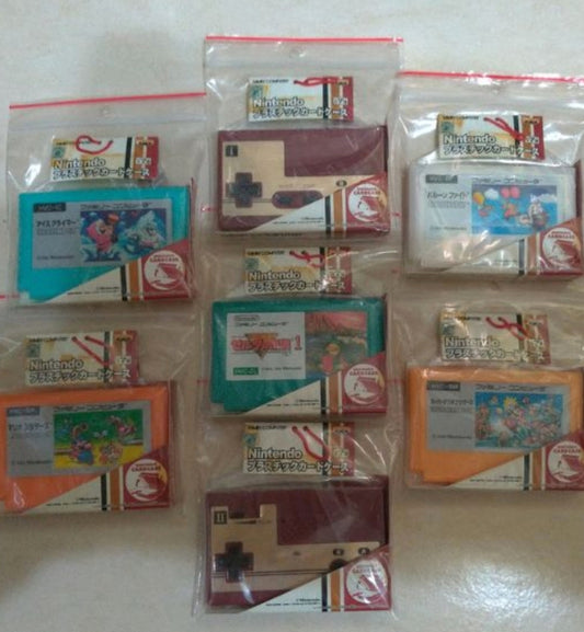 Banpresto Nintendo Famicom Console Style Bussiness Card Box 7 Trading Figure Set